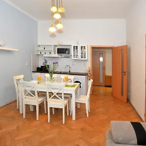 Vinohrady Ii Apartment