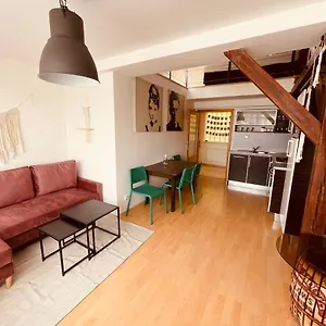 Good Times By Vyšehrad Apartmán